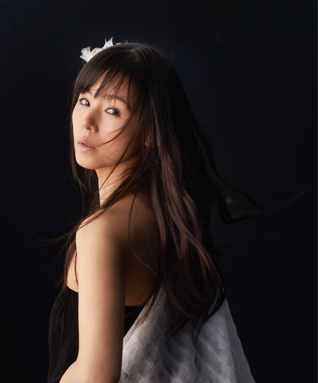 小西真奈美、1stアルバムについて語ったスペシャルサイト開設