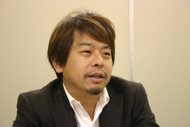 日本ストラタステクノロジー 営業本部マーケティング部長 松崎展晃氏：ftServerほどでなくてもよいので相応の信頼性を持つサーバーをという声がAvanceの背景にあるという。