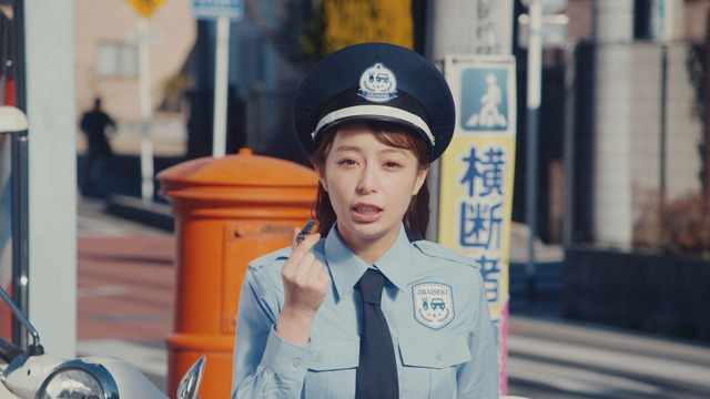宇垣美里アナ、Webムービーでコスプレ披露！警察官・ガソリンスタンド店員・バイカーに変身！