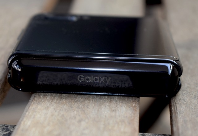 【レビュー】発売になったばかりの折りたたみスマホ「Galaxy Z Flip」…その使い勝手はいかに？！