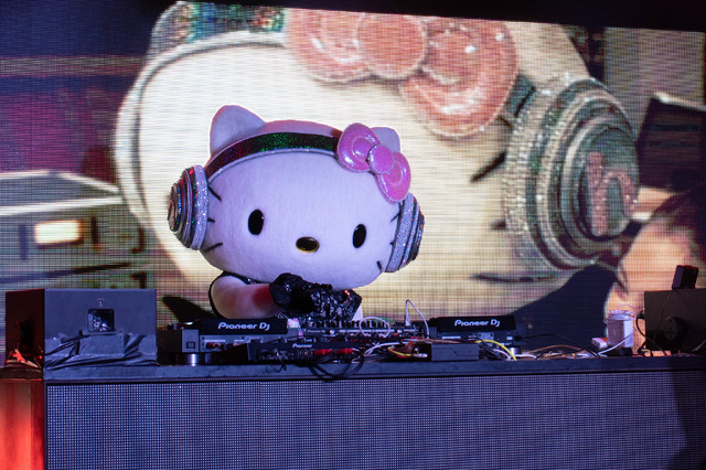 DJ Hello Kitty＆ゆきぽよ、コラボ楽曲「Kawaii」を初披露