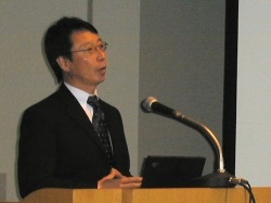 　インテルは9日、東京・大手町での記者発表会にて、2005年における64ビットCPU関連の製品戦略を発表した。
