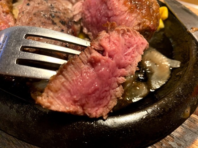 岩塩で食べたいステーキ＆ハンバーグ！「ブロンコビリー」の絶品メニューを特別価格で