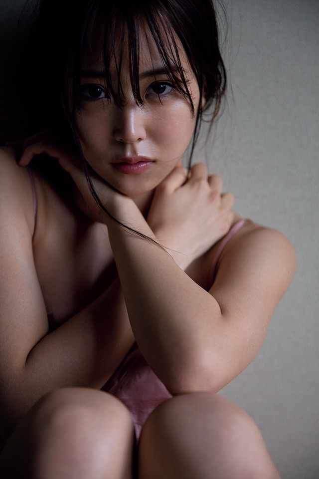 NMB48・白間美瑠 卒業記念写真集『REBORN』（発売元：ヨシモトブックス／撮影：アンディ・チャオ）