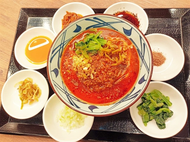 丸亀製麺の“夏うどん”新作!「シビ辛麻辣マーラー担々うどん」を一足先に実食!