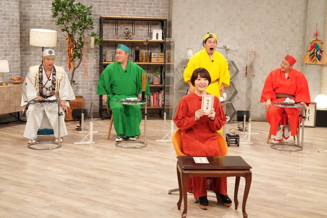 「突然ですが、辛（から）なってもいいですか？」左から）那須川天心、岡部大、花澤香菜、せいや、長田庄平（C）フジテレビ