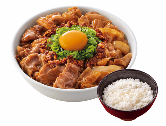 吉野家史上最大ボリューム「スタミナ超特盛丼」が“追い飯”追加でパワーアップ