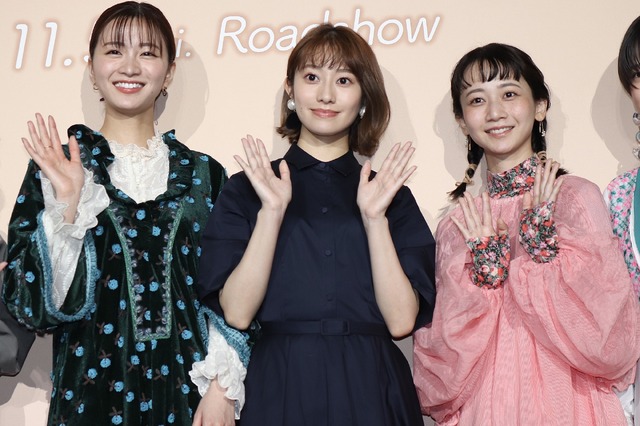 岡崎紗絵、桜井玲香、三戸なつめ【撮影：浜瀬将樹】