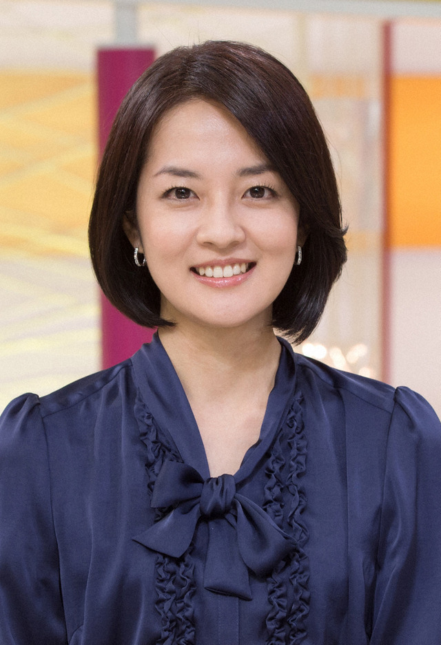 鈴木奈穂子アナ　（ｃ）NHK
