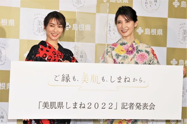 内山理名、友利新【撮影：小宮山あきの】