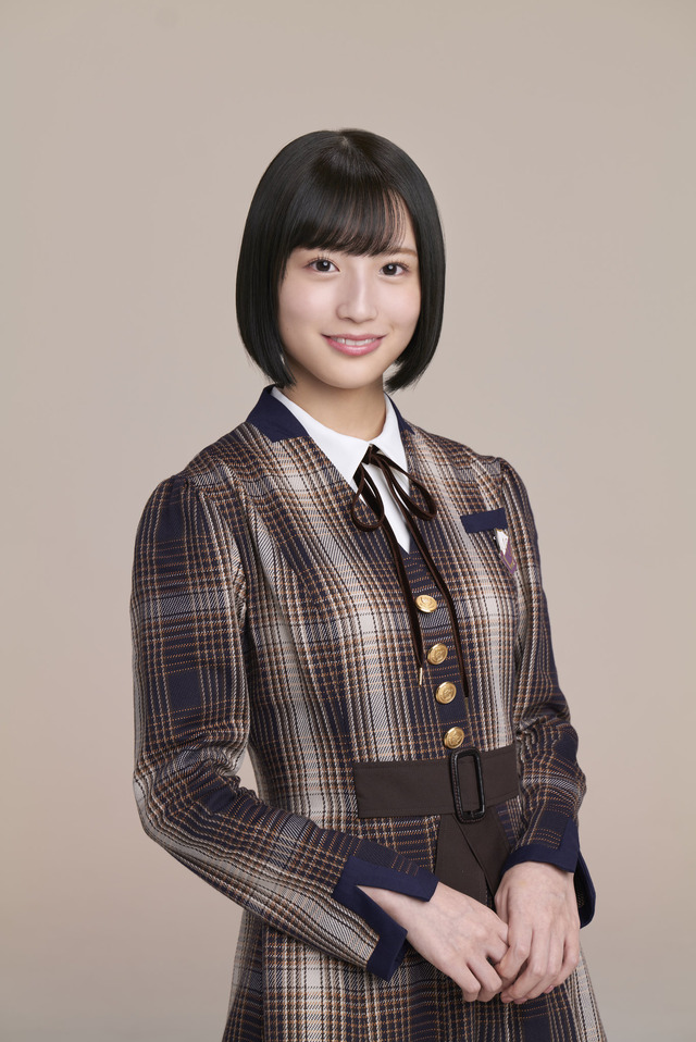 乃木坂46・掛橋沙耶香が地元・岡山の路面電車でCM撮影！