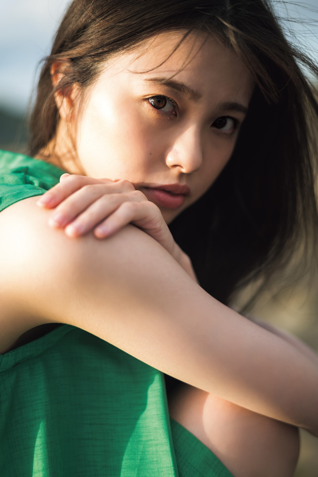 HKT48・地頭江音々1st写真集『タイトル未定』（c）藤本和典 　（c）玄光社