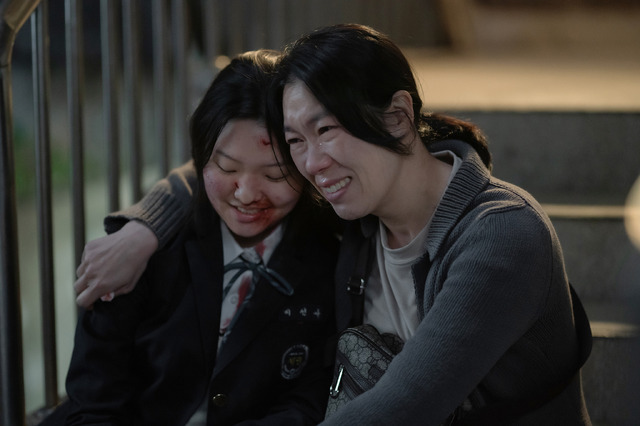 韓国ドラマ『ザ・グローリー ～輝かしき復讐～』ソン・ヘギョをいじめる人物など、物語を盛り上げる俳優たち