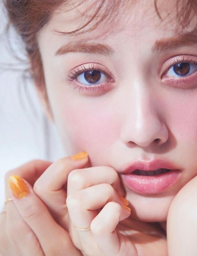 写真は谷まりあ公式Instagramから（※写真は所属事務所より掲載許諾をもらってます）