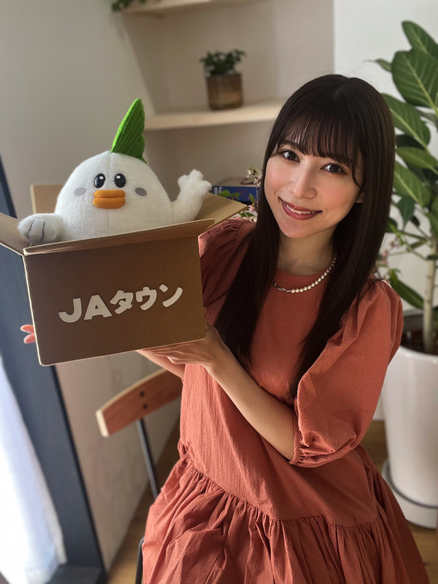 雪平莉左、JAのYouTubeチャンネル2代目MCに就任！100の質問に回答