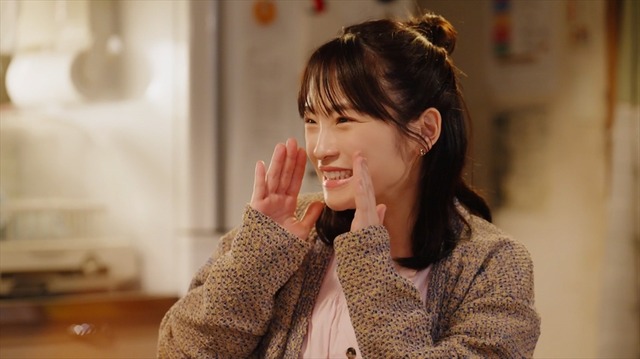 ​梅沢富美男、“濃厚な白塗りメイク姿”も！川栄李奈と多彩な「からあげクン」の味を表現