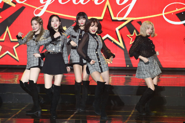 TWICE(Photo by Chung Sung-Jun/Getty Images)