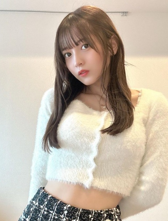 黒嵜菜々子（写真は本人のインスタグラムから）所属事務に掲載許可をもらってます