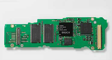 EOS-1D Mark IIに採用されたDIGIC IIの基板