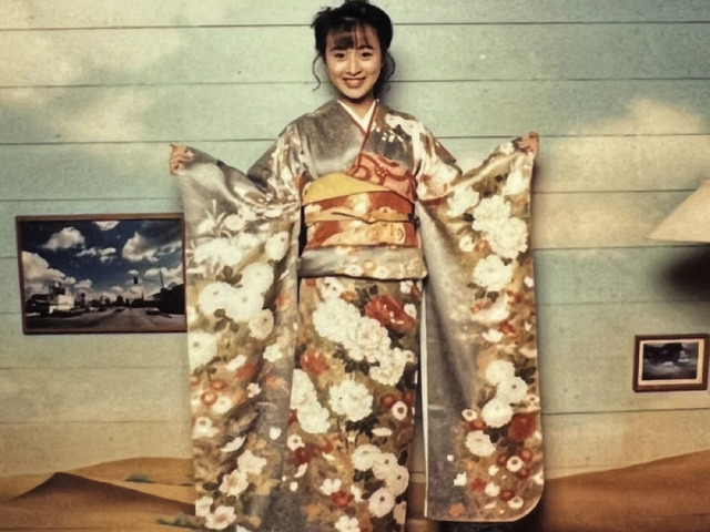 渡辺美奈代、自身の成人式の写真公開で反響