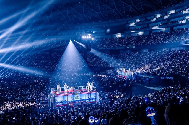 Stray Kids、初の日本オフラインファンイベントがスタート！新曲初披露に約9万人が熱狂「スキズはいつもSTAYを愛しています」