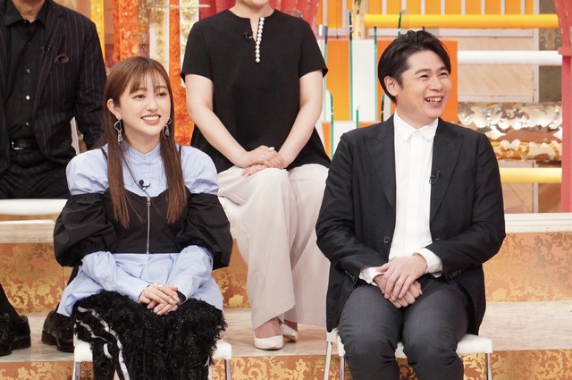 菊地亜美、吉村崇（C）フジテレビ