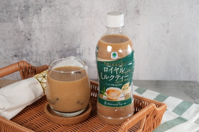 ファミマル　ロイヤルミルクティー