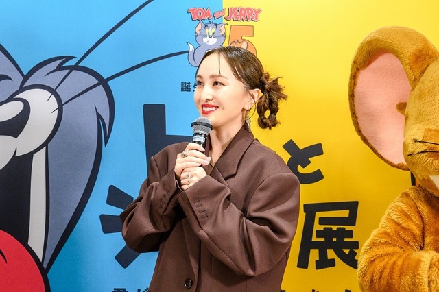 百田夏菜子、「トムとジェリー」愛アピール！「誕生85周年記念」展示会