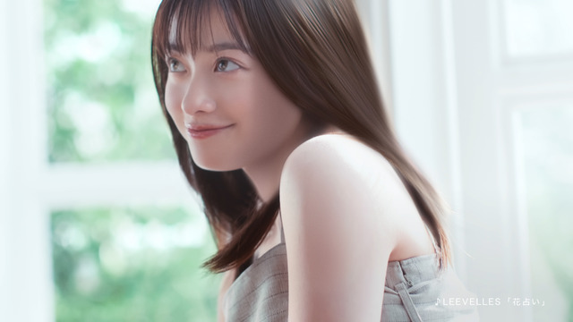 橋本環奈、つい触ってみたくなる美髪披露