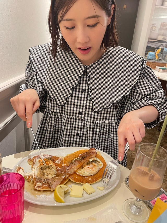 山本圭壱、妊娠中の妻・西野未姫とパンケーキデート報告