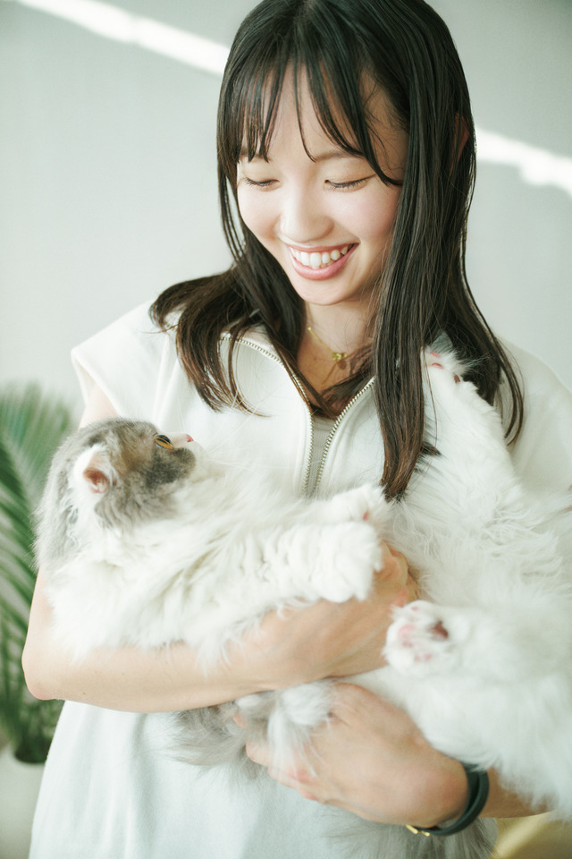 テレビ東京アナウンサー田中瞳フォト＆エッセイ「瞳のまにまに」（講談社）　(C)熊木優