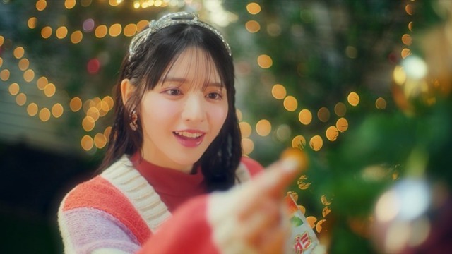 FRUITS ZIPPERが出演するWebCM「明治のグミときらめくクリスマス」篇