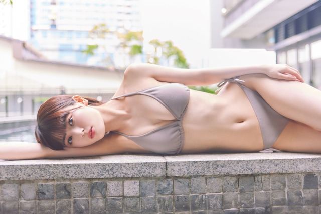乃木坂46 岩本蓮加1st写真集「いたずらな風」（竹書房）　撮影／SAKAI DE JUN
