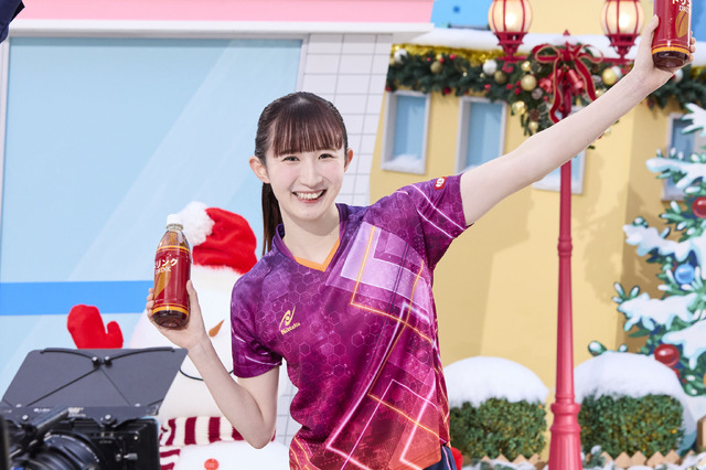 松山ケンイチ、角田夏実、早田ひなが出演するローソンの新TV CM「冬のハピとく祭」篇　メイキング写真