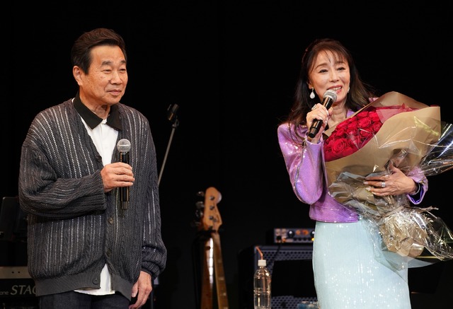 三宅裕司、浅野ゆう子【写真：竹内みちまろ】