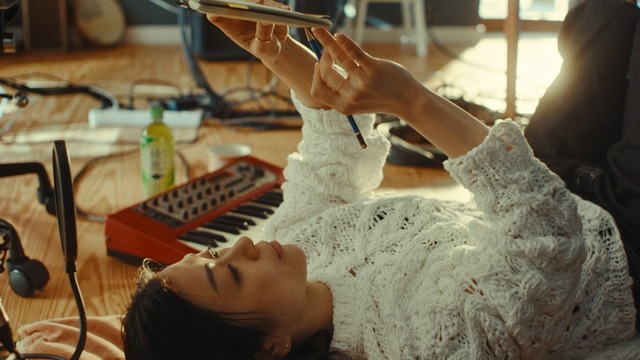 新CM「ヒトクチ、ヒトイキ。“仕事”」篇（15秒）