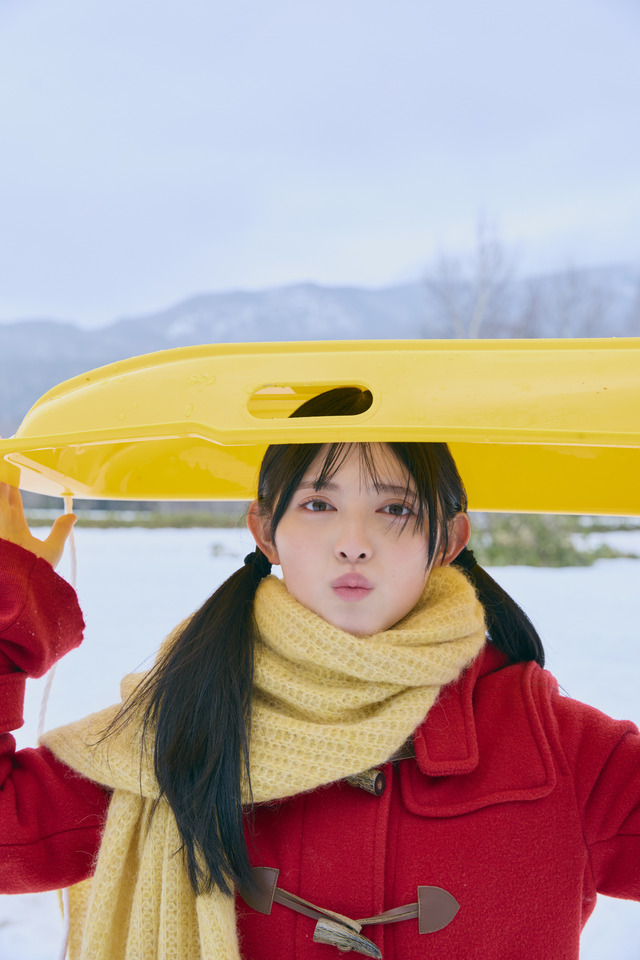 菅田愛貴1st写真集「すのあき」（C)SDP