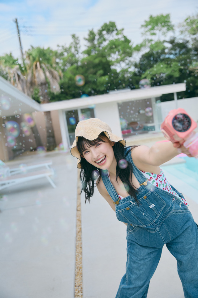 菅田愛貴1st写真集「すのあき」（C)SDP