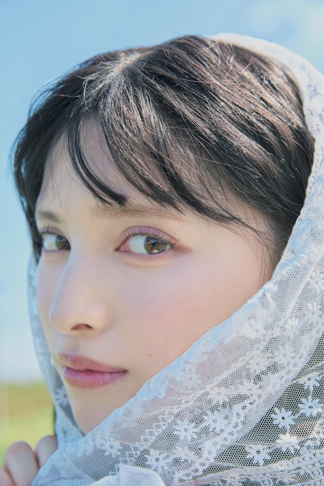菅田愛貴1st写真集「すのあき」（C)SDP