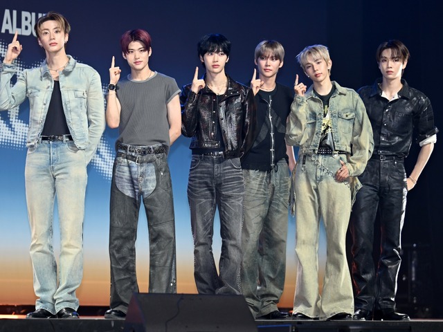 RIIZE、新曲『Bag Bad Back』で際立つ妖艶さ…完成度の高いパフォーマンスと特別な歌詞が話題