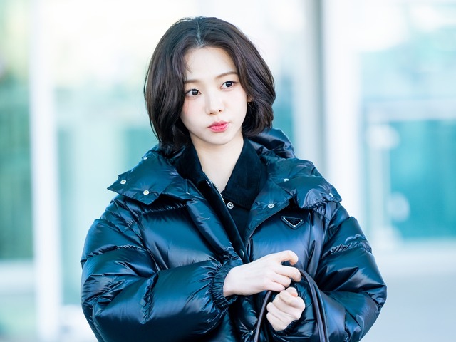 aespa・カリナ、学生ルックも似合い過ぎ！透明感にうっとり…「青春映画のヒロインですか？」【PHOTO】