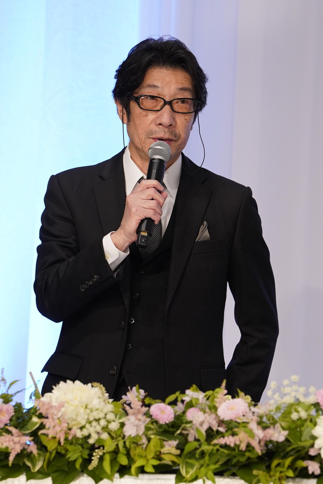 監督：阪本順治　（C）2025「てっぺんの向こうにあなたがいる」製作委員会