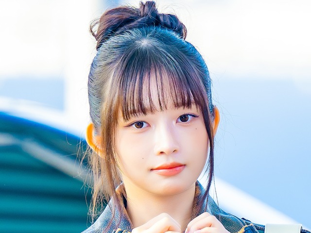 夏先取り?IVE・レイ、突然の水着姿にファン騒然「可愛すぎる」「刺激強い」【PHOTO】