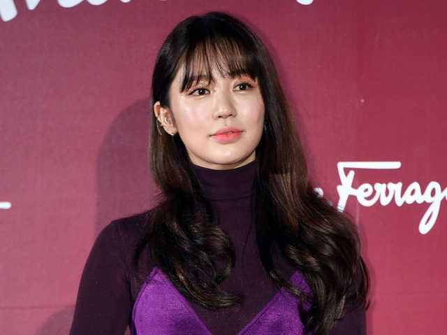 “デザイン盗作疑惑”でイメージ失墜した時期から準備…『宮』『コーヒープリンス』女優、展示会開催へ【全文】