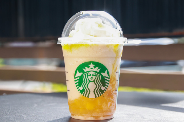 オリエンタル マンゴー & ティー フラペチーノ