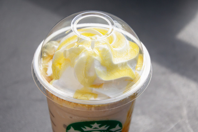 オリエンタル マンゴー & ティー フラペチーノ