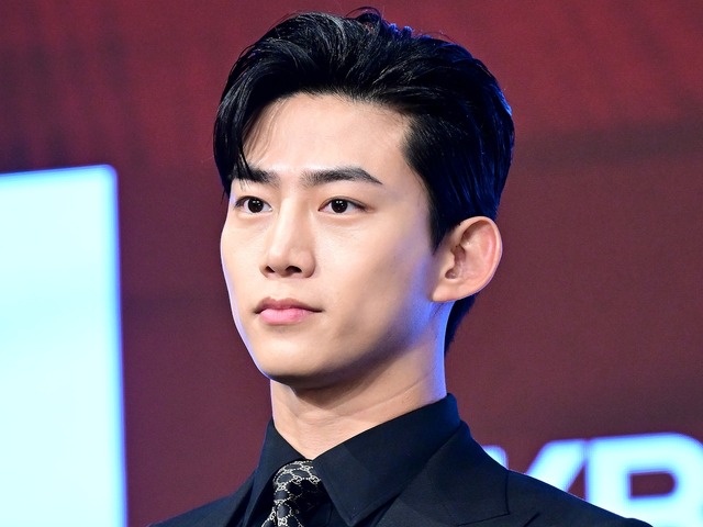 “キムタクと共演”の韓国俳優、36歳でさらなる成長を報告「伸びたんですよ」