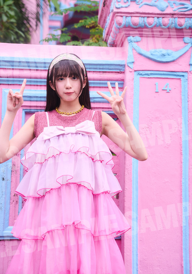 小久保柚乃の2nd写真集『こくぼづかん2』特典生写真画像　撮影：中村和孝　（C）中村和孝／小学館