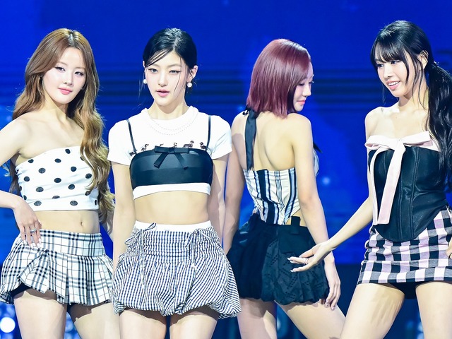 一部から新曲パフォが“扇情的”との指摘もあるが…KISS OF LIFE、夏の夜にリスナーを魅了した感性