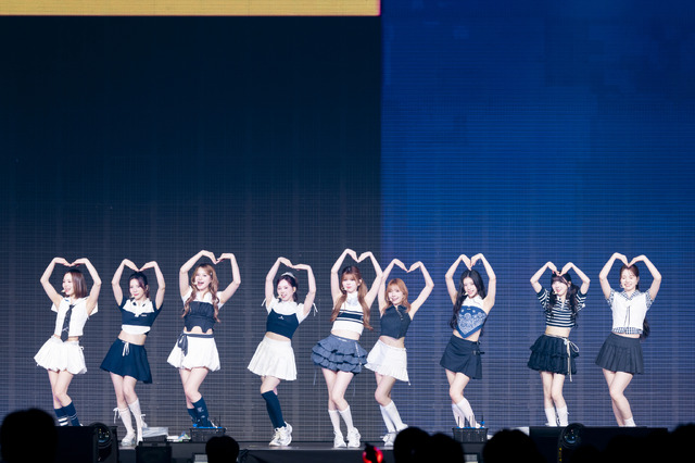 香港単独公演『2025 NiziU FAN-CON ーNiziUniverseー in Hong Kong』コンサート写真 撮影:河村美貴(田中聖太郎写真事務所)